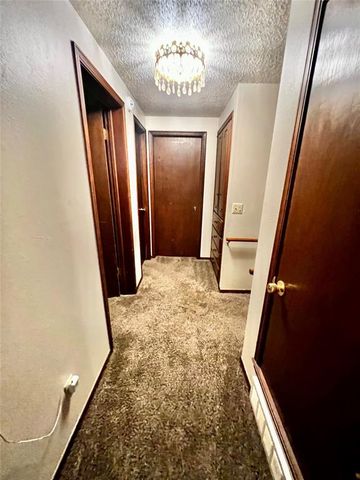 4004 Terry Way, Del City, OK 73115