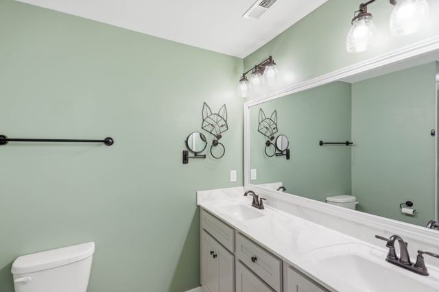 204 Emmett Dr, White House, TN 37188