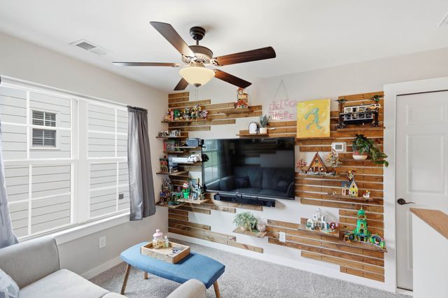 204 Emmett Dr, White House, TN 37188