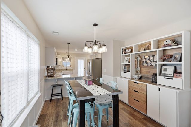 204 Emmett Dr, White House, TN 37188