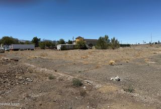 825 Mesa Drive, Fernley, NV 89408