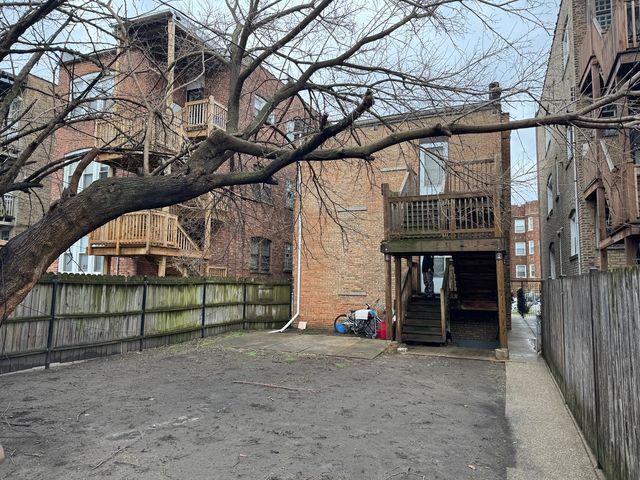 8047 S VERNON Avenue, Chicago, IL 60619