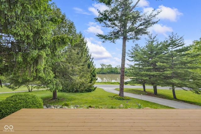 1940 N River Road, West Lafayette, IN 47906