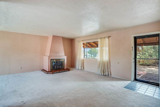 6506 Hoochaneetsa Boulevard, Cochiti Lake, NM 87083