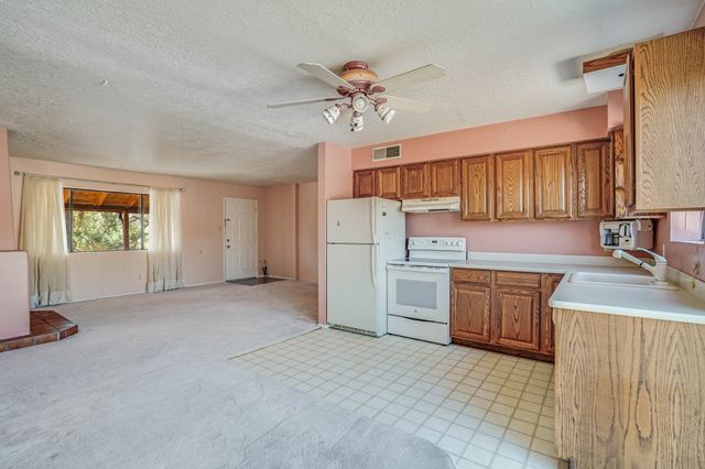 6506 Hoochaneetsa Boulevard, Cochiti Lake, NM 87083