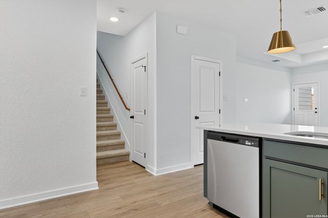 127 Peeps Ct., Adkins, TX 78101