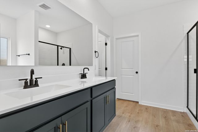 127 Peeps Ct., Adkins, TX 78101