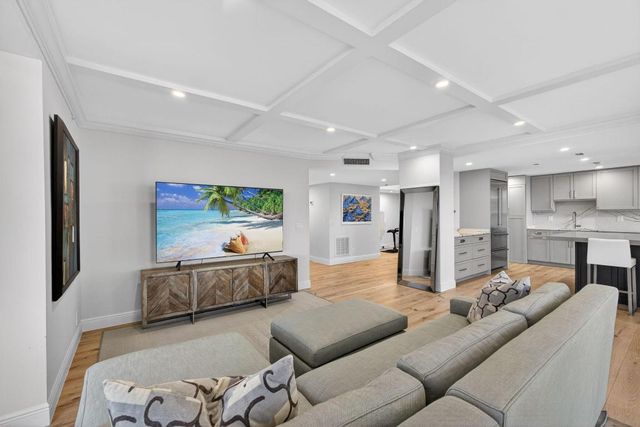 500 Ocean Drive E9c, Juno Beach, FL 33408