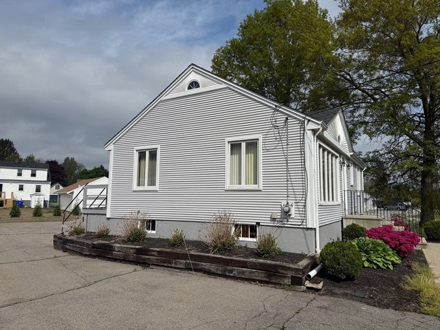 561 County St., Taunton, MA 02780