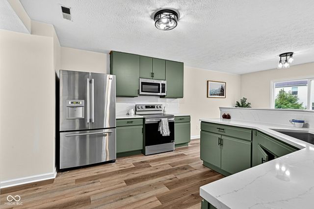 11532 Glenn Abbey Lane, Indianapolis, IN 46235