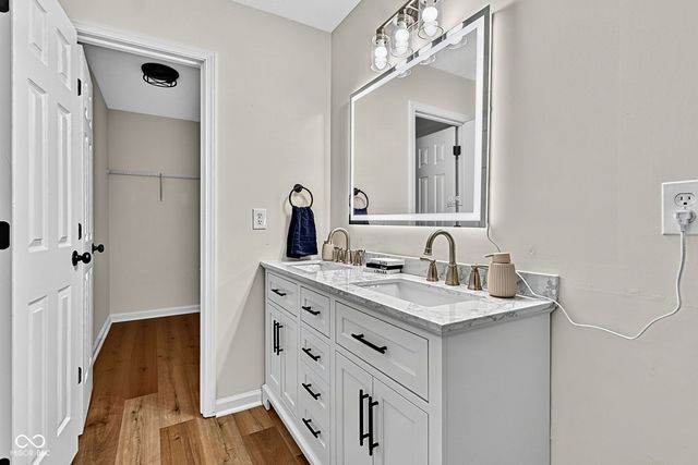 11532 Glenn Abbey Lane, Indianapolis, IN 46235