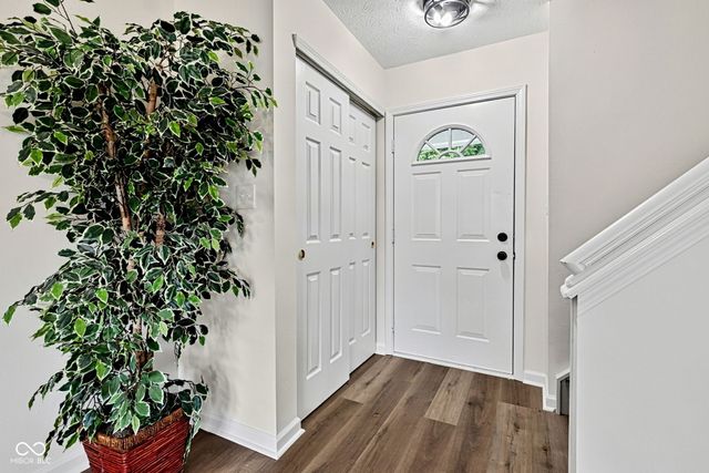 11532 Glenn Abbey Lane, Indianapolis, IN 46235
