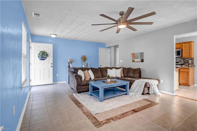 2708 Omar ST, Chesapeake, VA 23324