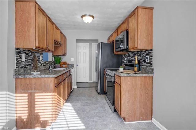 2708 Omar ST, Chesapeake, VA 23324