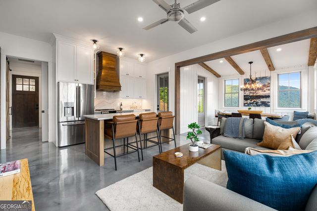 714 Sonya Road, Clayton, GA 30525