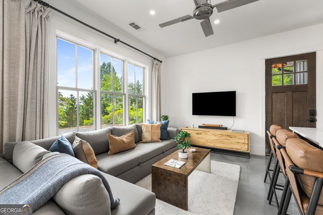 714 Sonya Road, Clayton, GA 30525