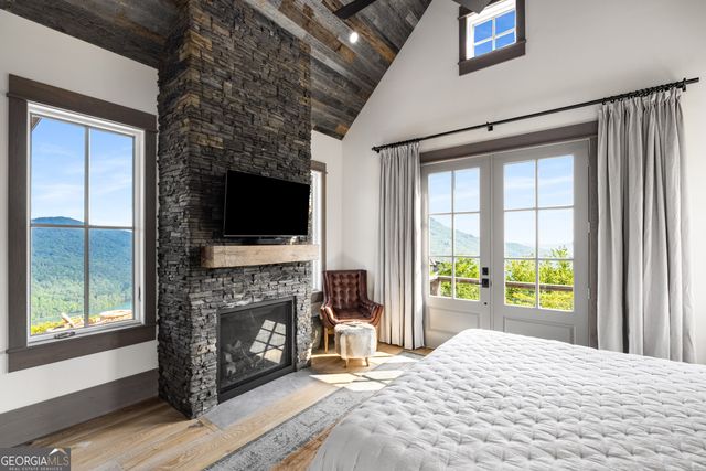 714 Sonya Road, Clayton, GA 30525