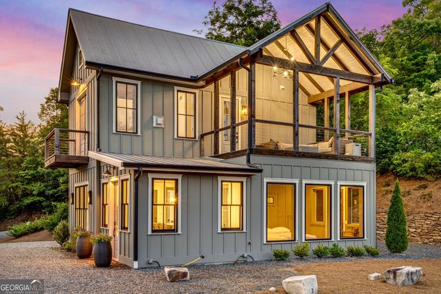 714 Sonya Road, Clayton, GA 30525