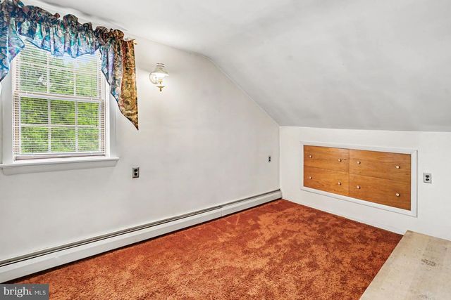 484 FRUIT FARM RD, Royersford, PA 19468