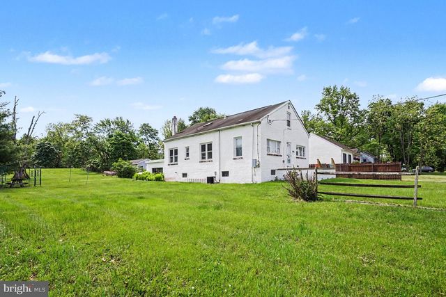 484 FRUIT FARM RD, Royersford, PA 19468