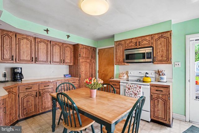 484 FRUIT FARM RD, Royersford, PA 19468