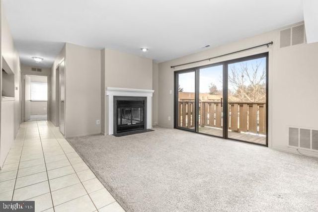 1602 WOODHOLLOW DR, Marlton, NJ 08053