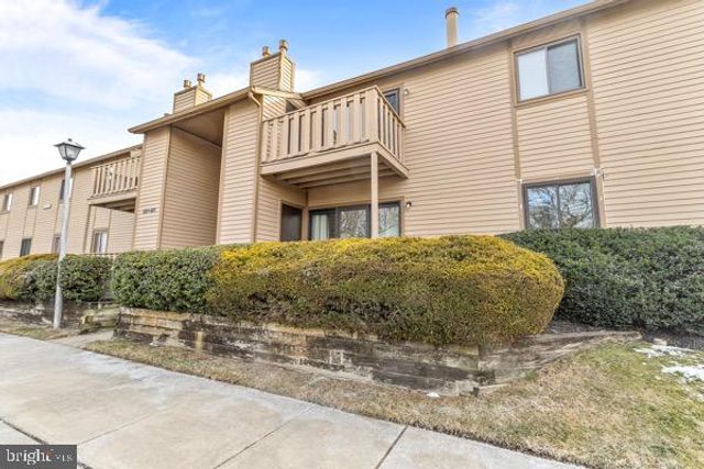 1602 WOODHOLLOW DR, Marlton, NJ 08053