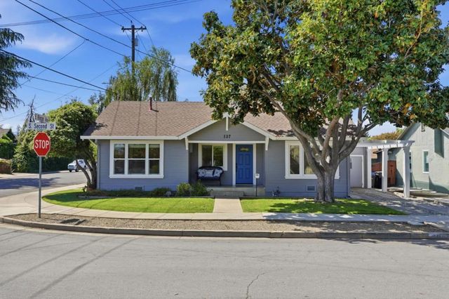 207 E Rincon Avenue, Campbell, CA 95008