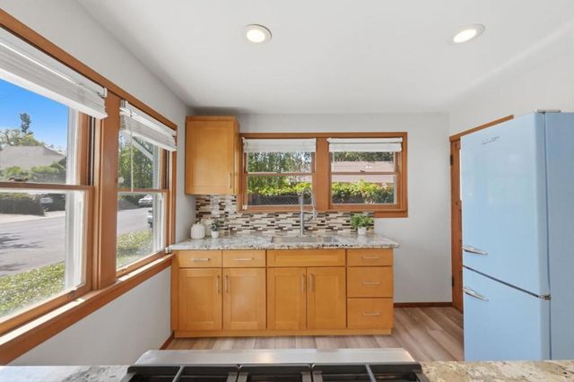 207 E Rincon Avenue, Campbell, CA 95008