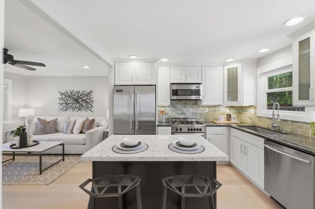 207 E Rincon Avenue, Campbell, CA 95008