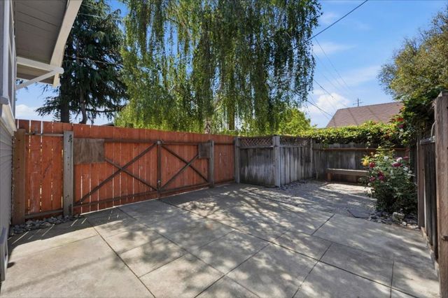 207 E Rincon Avenue, Campbell, CA 95008