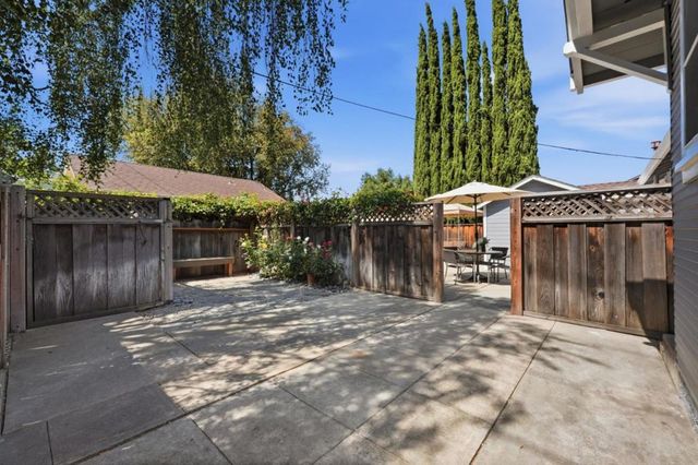 207 E Rincon Avenue, Campbell, CA 95008