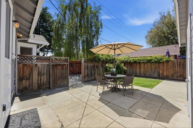207 E Rincon Avenue, Campbell, CA 95008