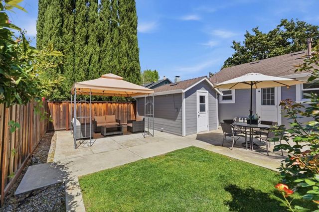 207 E Rincon Avenue, Campbell, CA 95008