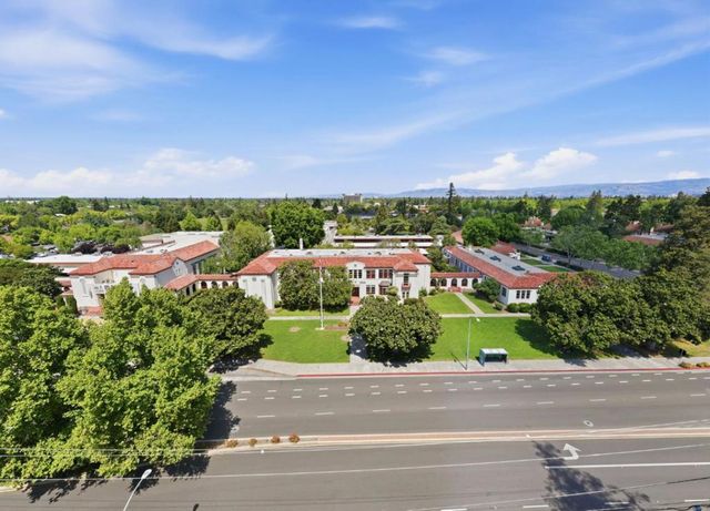 207 E Rincon Avenue, Campbell, CA 95008