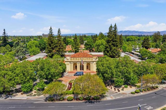 207 E Rincon Avenue, Campbell, CA 95008