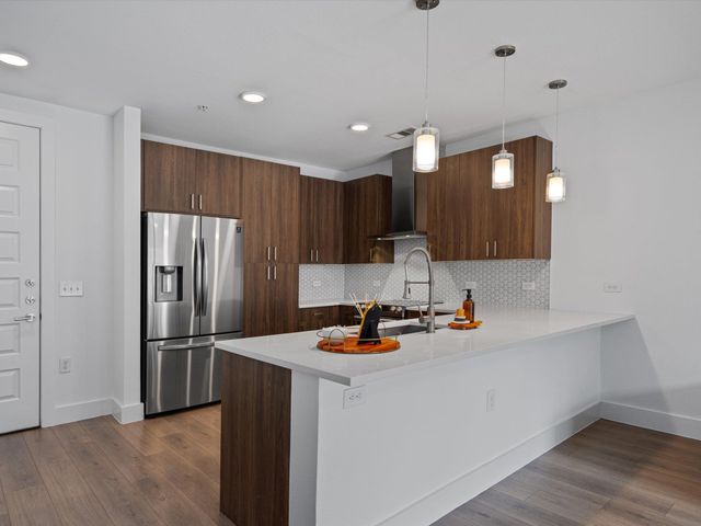 2213 Poquito ST 122, Austin, TX 78722