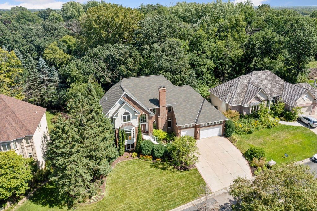 14709 White Oak Drive, Burnsville, MN 55337