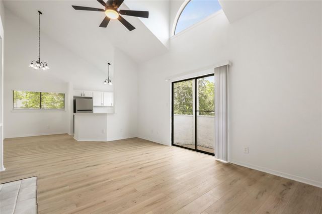 923 E 41st ST 201, Austin, TX 78751