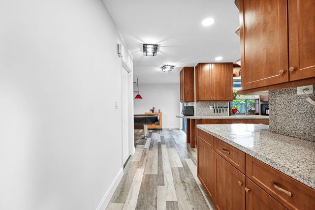 9921 NW 38th St, Coral Springs, FL 33065