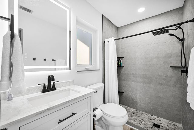 9921 NW 38th St, Coral Springs, FL 33065