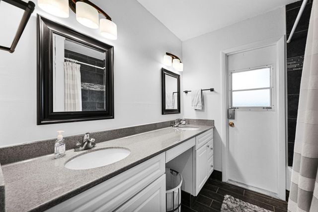 9921 NW 38th St, Coral Springs, FL 33065