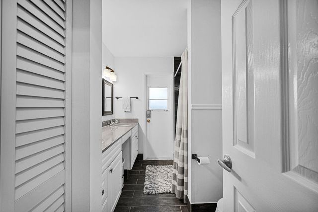 9921 NW 38th St, Coral Springs, FL 33065