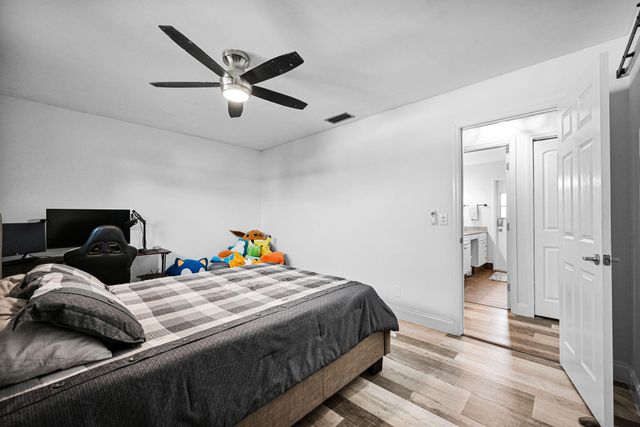 9921 NW 38th St, Coral Springs, FL 33065