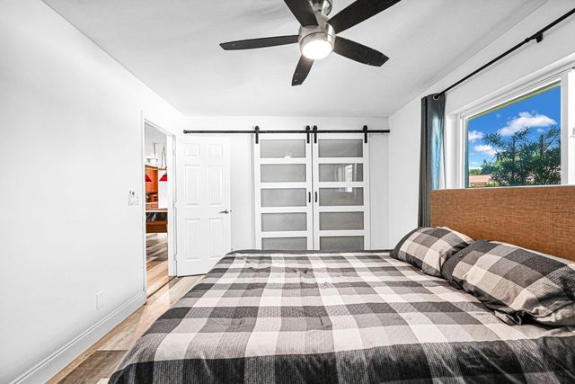 9921 NW 38th St, Coral Springs, FL 33065