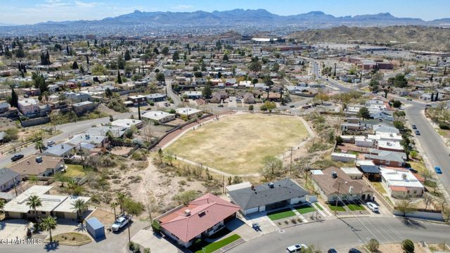 932 MESITA Drive, El Paso, TX 79902