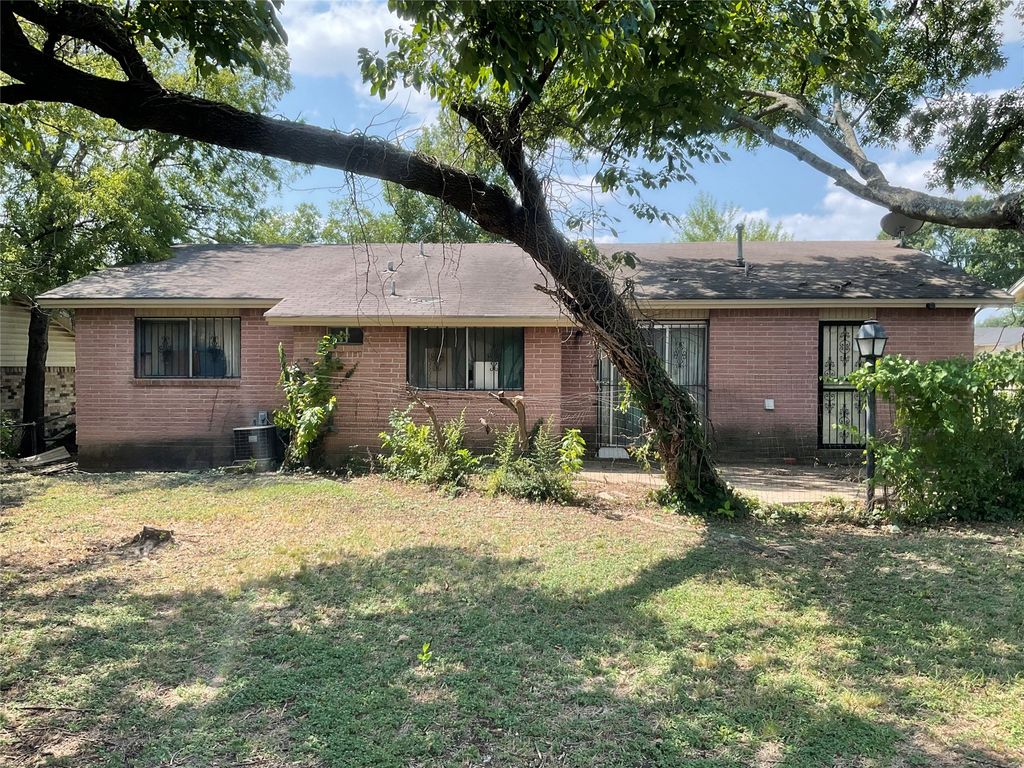 631 Oceanview Drive, Dallas, TX 75232