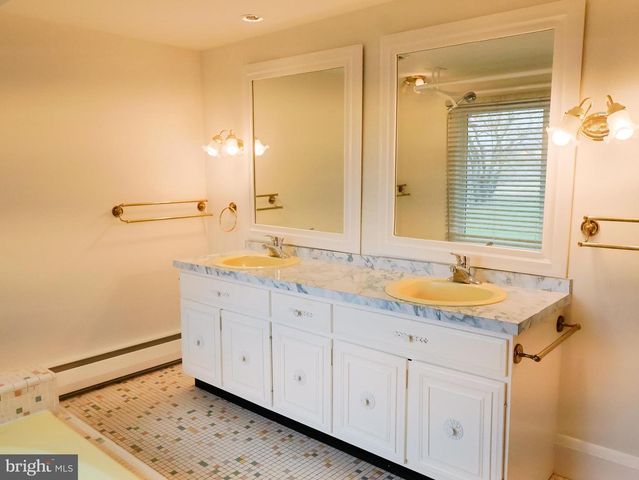 9301 DOGWOOD RD, Baltimore, MD 21244