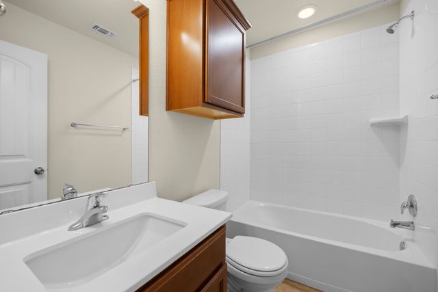 101 Plata Lane, Jarrell, TX 76537