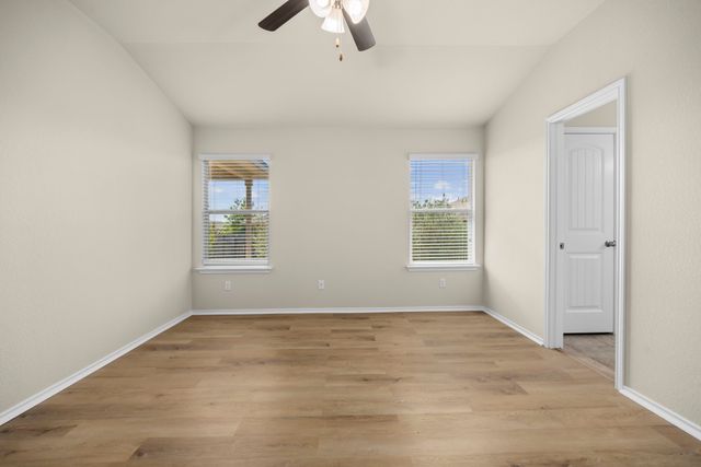 101 Plata Lane, Jarrell, TX 76537